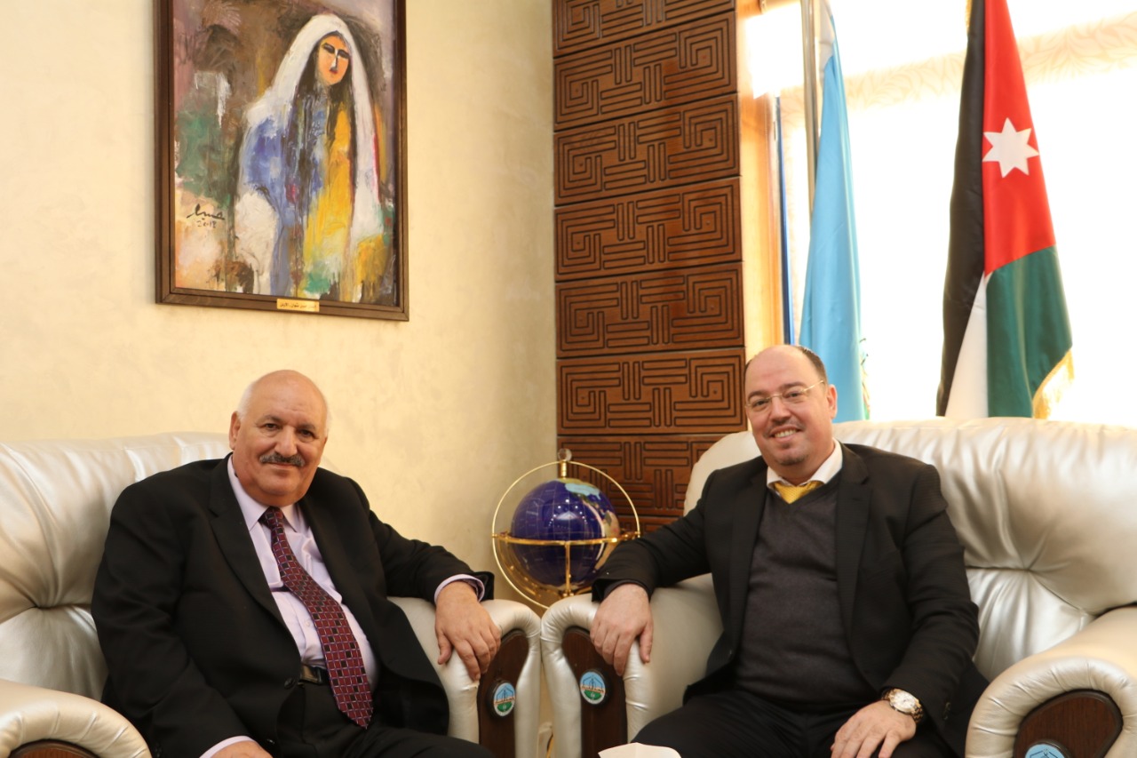 لقاء مع رئيس جامعة الزرقاء الأهلية الدكتور محمود أبو شعيرة
